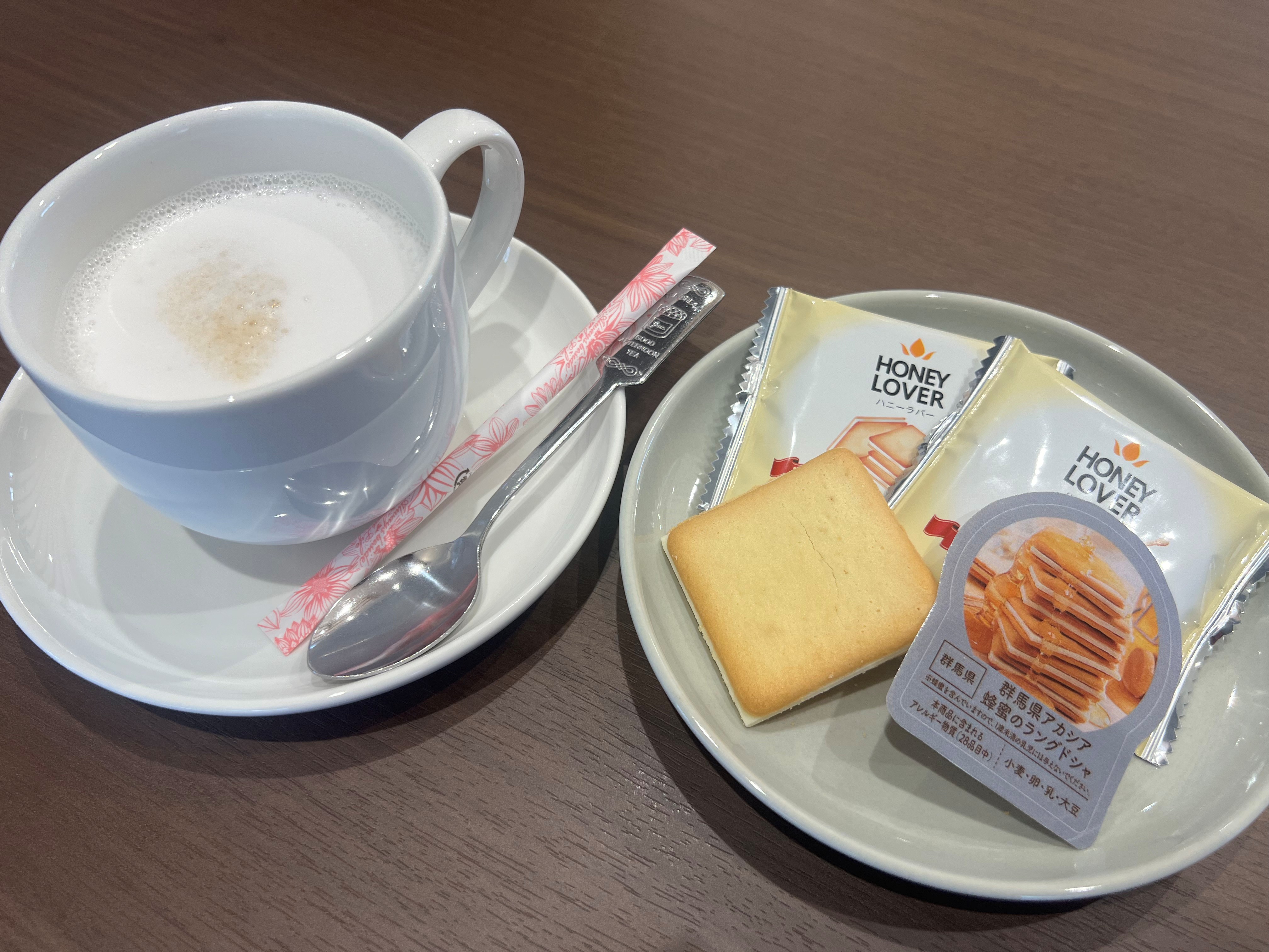 【群馬県アカシア蜂蜜のラングドシャ】